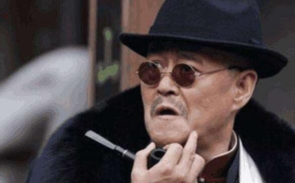 是谁保住了赵本山 超级大背景为其撑起东北一片天