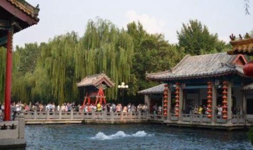 泉城是哪个城市 山东省会城市济南(境内拥有七十二名泉)