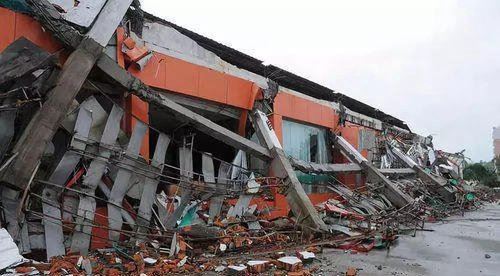 十大史上最强台风排名 超强台风泰培排名第一(波拉伤亡最惨重)