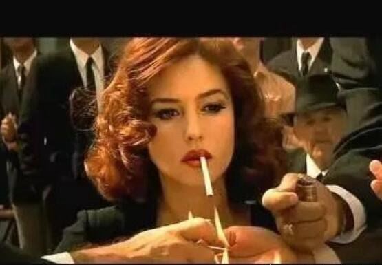 10部经典的欧美大尺度电影推荐 看了还想看(大尺度剧照)