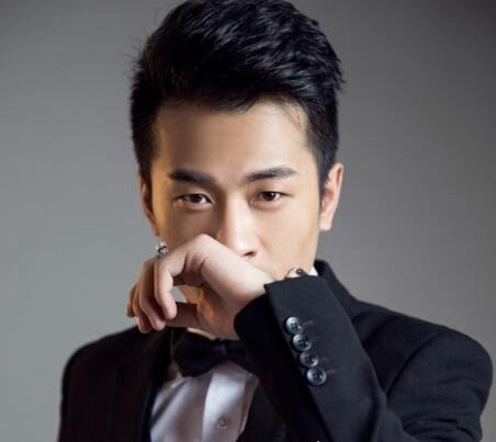 辛有志的个人资料 商业奇才草根逆袭成为人生赢家