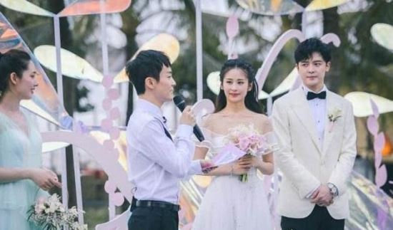 付辛博明显不喜欢颖儿 婚礼现场显端倪(网友调侃负心博)