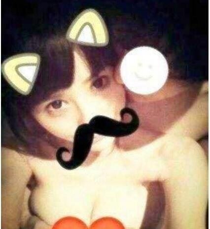 托奶哥李炜事件 李炜睡苏醒女友爆艳照