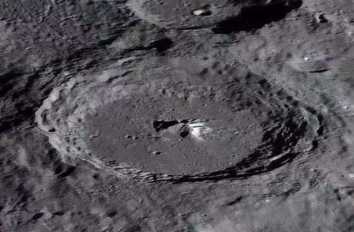 中国不公布月球背面 月球背面惊天秘密曝光有不明物体