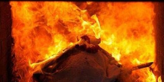 火葬场工人吃130具女尸 揭秘火葬场火化遗体全过程