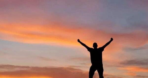 余秀华最好的十三首诗 每一个人都是生活的歌颂者（农村女诗人）