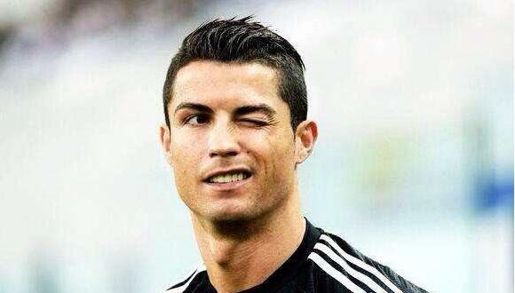 贝克汉姆评价梅西和c罗 梅西是比c罗更加伟大的球员(独一无二)