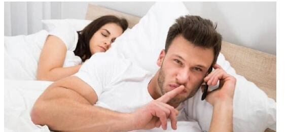 查男人出轨的最好方法 这几种方法教你怎样分辨男人是否出轨