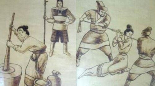 古代乳房钳使用图片 用金属爪刺穿乳房后捏碎丧心病狂