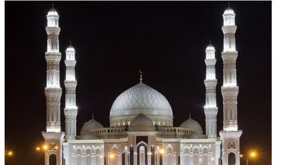 世界最大的内陆国 哈萨克斯坦(国土面积272.49万平方公里)