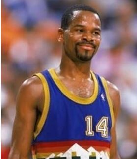 篮球界里也有矮子将军 NBA最矮的篮球运动员