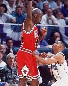 篮球界里也有矮子将军 NBA最矮的篮球运动员