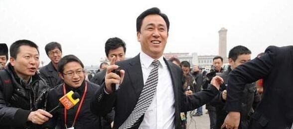 许家印老婆丁玉梅是新晋女富豪 身价210亿拥有恒大多家公司