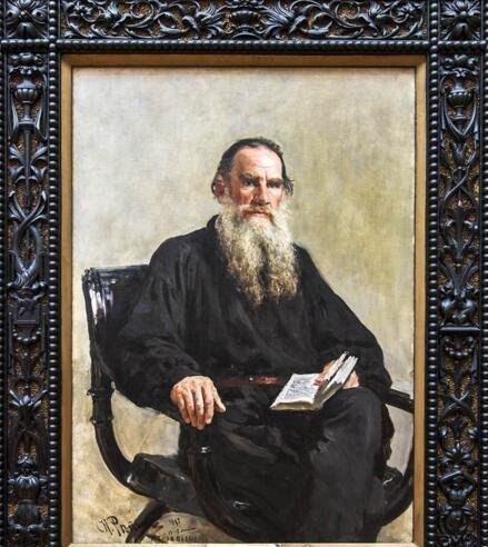 列夫托尔斯泰简介 俄国文学巨人托尔斯泰的作品大全