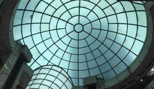 广州荔湾广场灵异事件 经常有人跳楼(荔湾尸场)