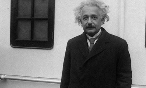 人达到光速会怎样？发生的事情无法想象永生或死亡？