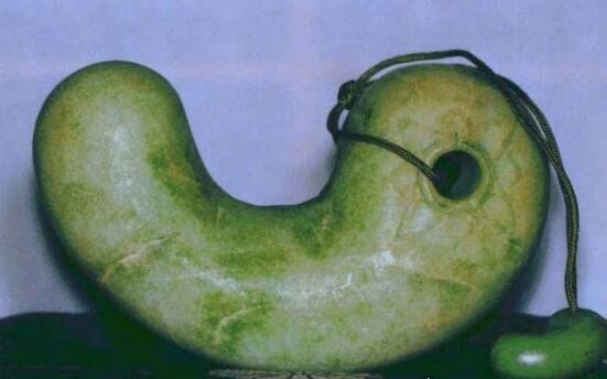 日本三大神器 天丛云剑/八尺琼勾玉/八咫镜(来源于中国)