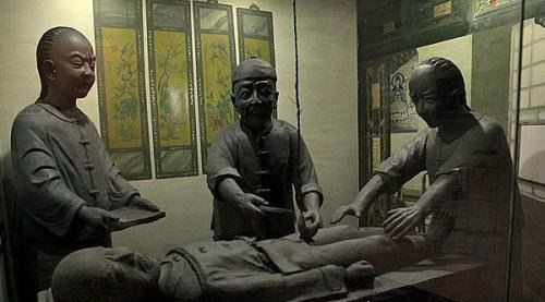 古代刑罚之宫刑 司马迁宫刑作《史记》(中国第一部纪传体通史)