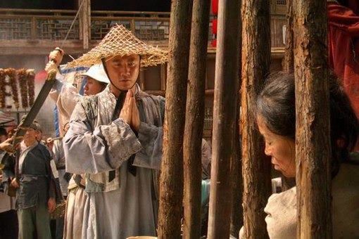 朱元璋墓在哪里？为何不在明十三陵？