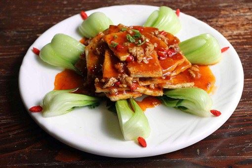 中国四大名菜是指哪四大？为什么以四大美女的名字命名？