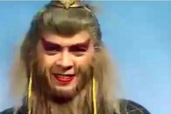 超天大圣通臂猿猴 实力碾压齐天大圣孙悟空却被围殴打败