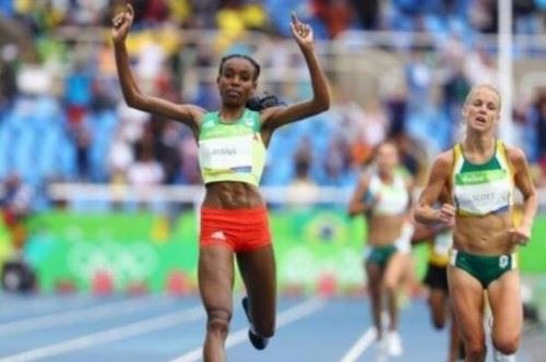 无人超越的10000米世界纪录王军霞 23年后被阿亚娜打破