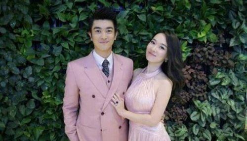 盘点最萌身高差情侣 萌萌的身高差互动特别有爱