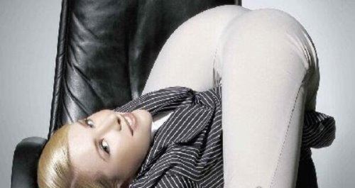 世界上骨头最软的女人 身体柔软似面条（Julia Zlata）