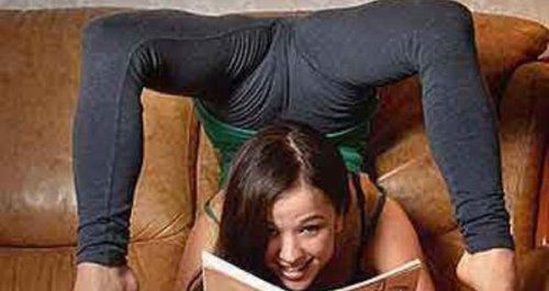 世界上骨头最软的女人 身体柔软似面条（Julia Zlata）