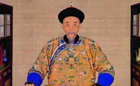 清朝的康熙皇帝妻子是谁？孝诚仁皇后到底是怎么死的