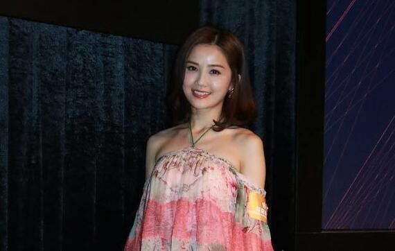 阿Sa被曝年底完婚 男方是富三代石恒聪(英皇否认称不是事实)