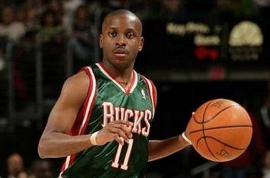NBA史上十大最矮的球员 “小虫”蒂尼·博格斯才1.60米