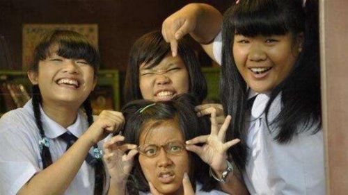 平采娜·乐维瑟派布恩小时候照片 比影片中美多了