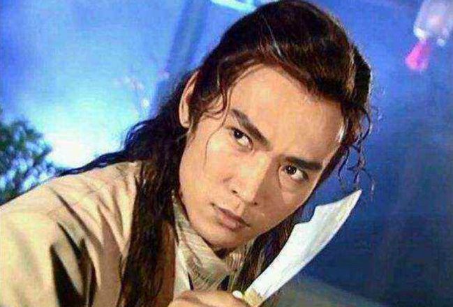 圆月弯刀兵器谱排名 杀人于无形的天机棒排第一