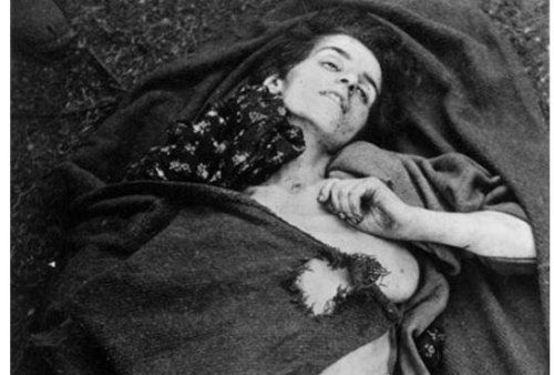 纳粹羞辱残杀妇女恐怖真实黑镜头 妇女儿童成为人体试验品