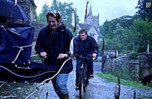 自然界十大神秘奇观 妖精现象一秒惊现小鬼(太诡异)