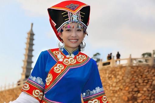 彝族的“鬼节”为何又被称之为“摸奶节”？最让男人心动的节日