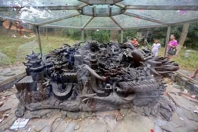 九龙抬尸棺图片 揭秘九龙抬尸棺抬的是谁？又有什么寓意