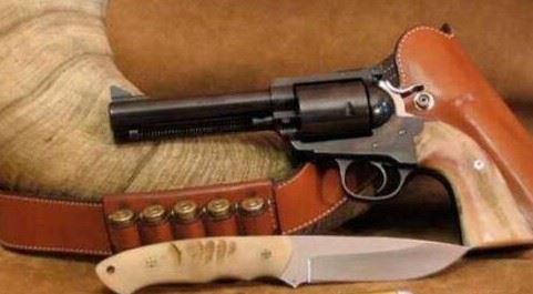 威力最大的手枪排名：PfeiferZeliska转轮手枪 子弹比手榴弹还大