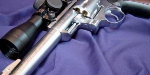 威力最大的手枪排名：PfeiferZeliska转轮手枪 子弹比手榴弹还大