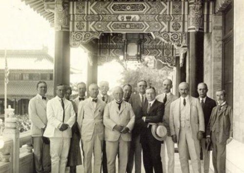 全球第一首富 洛克菲勒身价3053亿美元(超比尔盖茨3倍)