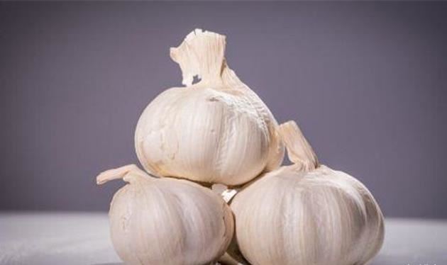 治疗痤疮的最好方法 10种治疗痤疮的方法