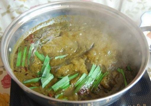 真正用牛粪做的牛粪火锅 竟被贵州作为待客上品(重口味)