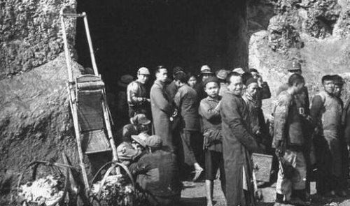 重庆大隧道惨案 数千人死于窒息(哀嚎不断尸体堆成山)
