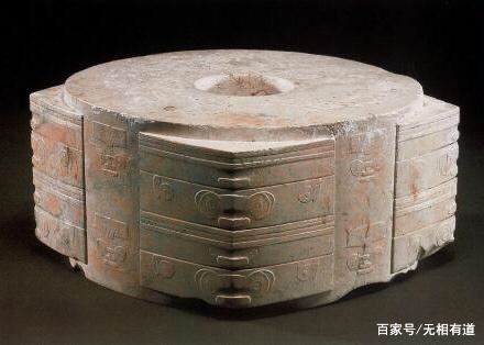 揭秘新石器时代玉龙的艺术特点