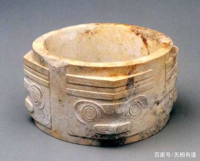 揭秘新石器时代玉龙的艺术特点