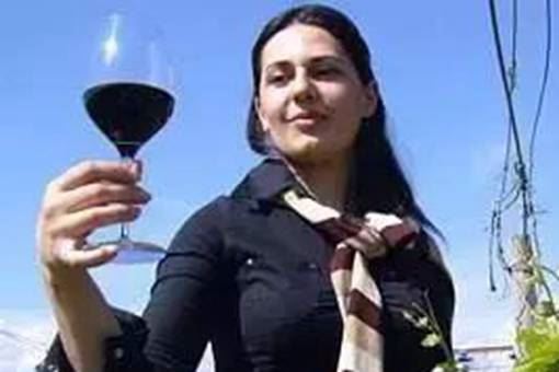 格鲁吉亚红酒什么档次？揭秘格鲁吉亚的红酒文化