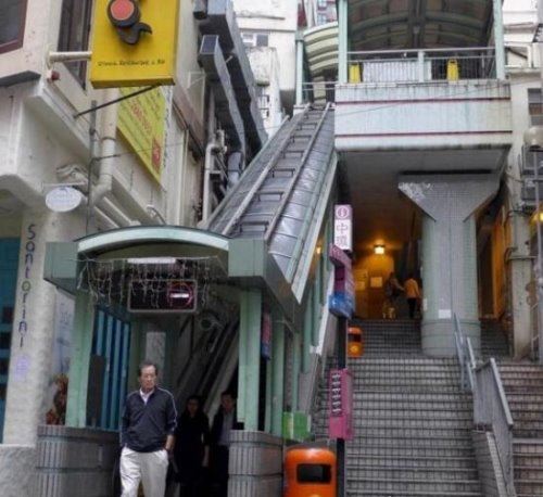 世界上最长的露天自动扶梯 香港中环至半山自动扶梯长800米