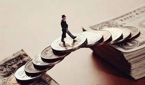 掮客是什么意思 介绍买卖赚取佣金(类似于现在的经纪人)