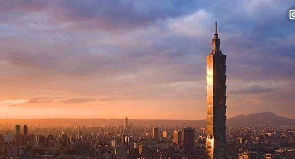 中国最高楼/世界第二高楼 上海中心大厦(632米/119层)